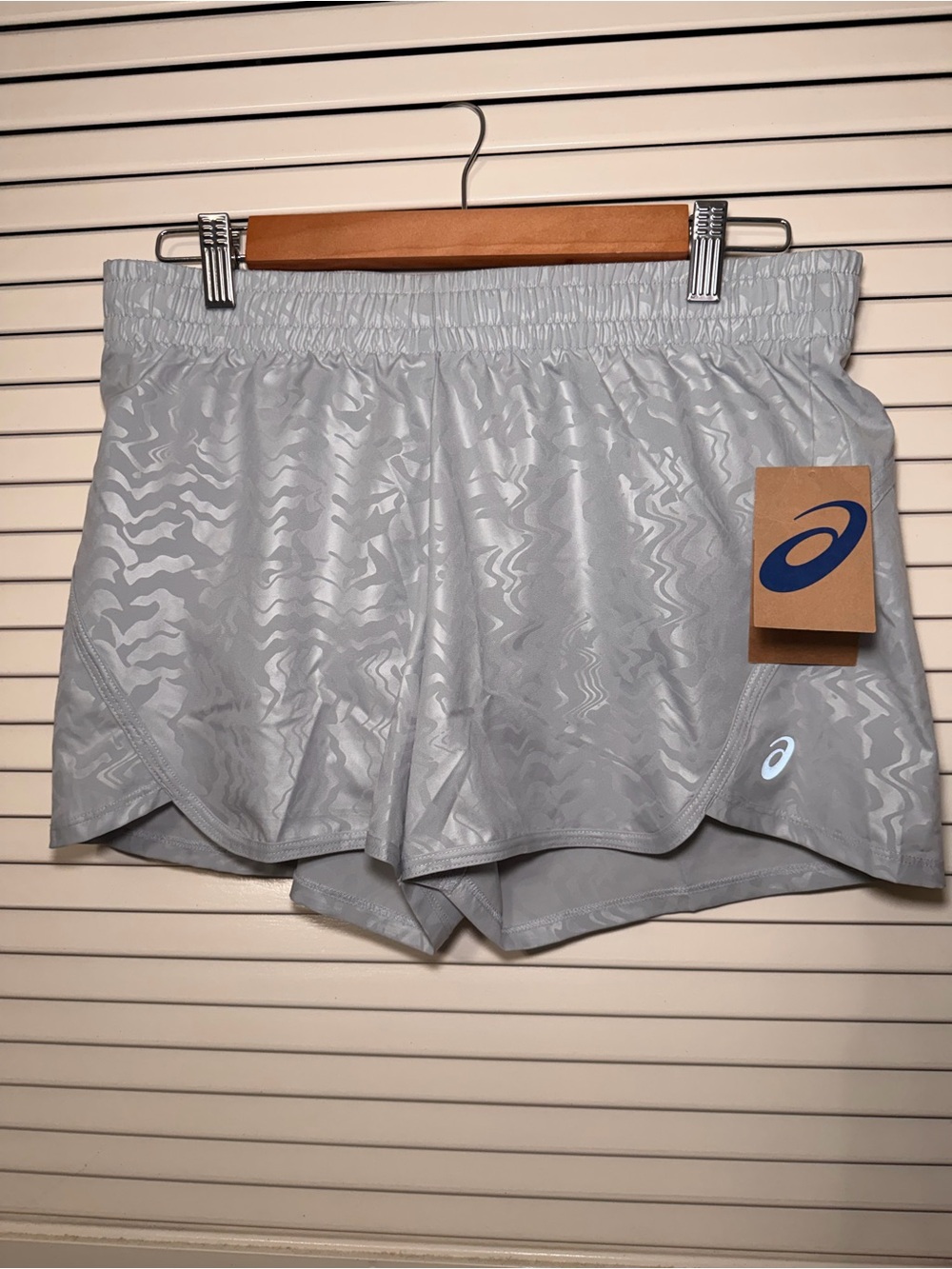 ASICS Women's Silver Light-Gray Athletic Shorts